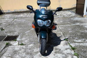 Suzuki GSX 750 F