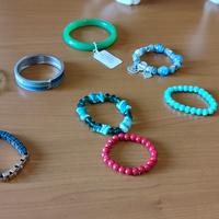 stock di bracciali 
