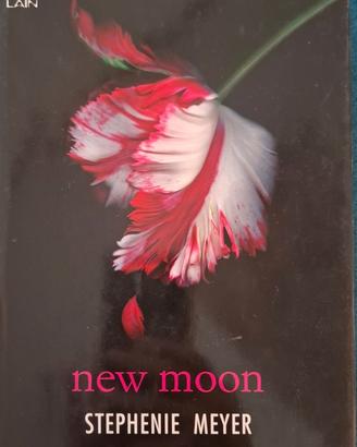 Libro NEW MOON di Stephenie Meyer