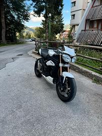 Triumph speed triple 1050 2011