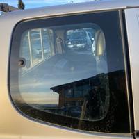 VETRO APRIBILE POST. DESTRO L200 K64T 2001