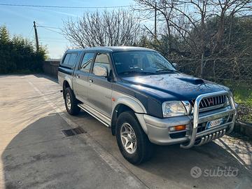 Mitsubishi l200