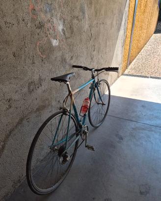 Bici da corsa vecchia