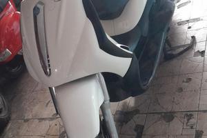 Piaggio Beverly 500 - 2004