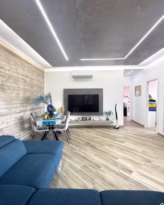 Appartamento di 124 m² con 5 locali e box auto dop