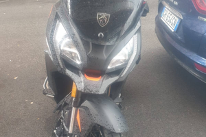 Scooter Peugeot 400 XP gt