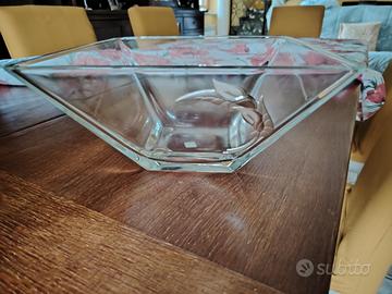 Centro tavola in cristallo con fogli in argento