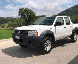 Nissan navara 2010 pick up