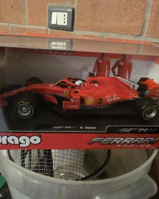 Ferrari F1 SF71H S.Vettel Burago 1/18