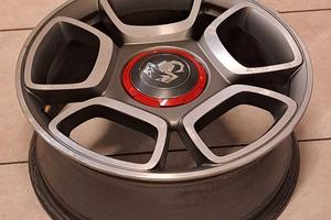 Cerchi da 17" originali Abarth con canale da 7"