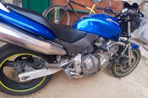 Moto Honda Hornet 600
