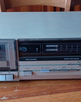 Hitachi D E 22 stereo cassette tape deck hi fi