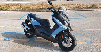 Kymco DTX 360 350i anno 2022 come nuovo