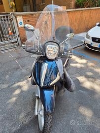 Beverly 300