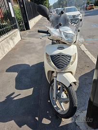HONDA SH