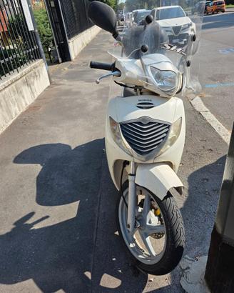 HONDA SH