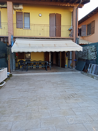 Privato Vende villetta a schiera su tre livelli BS