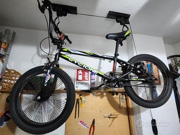 BMX..