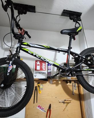 BMX..