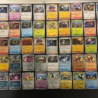 400 carte Pokemon + holo e reverse in foto