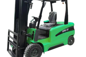 Muletto Elettrico 3T 4.5 m con Side Shift
