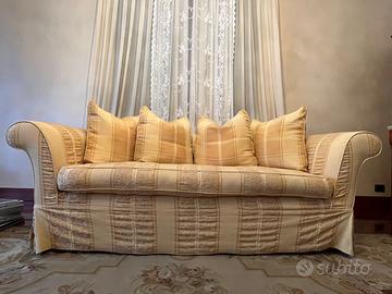 DIVANI IN VERO PIUMINO D'OCA