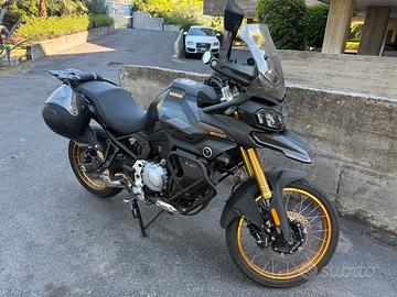 Voge 900 DSX