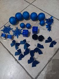 Decorazioni albero natale blu