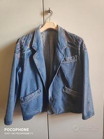 Giacca jeans ricamata a mano