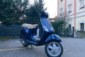 2011 Piaggio Vespa LX125 ie