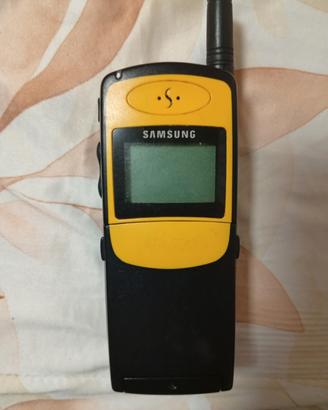 vecchio telefonino samsung