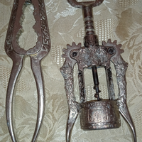 Cavatappi e schiaccianoci decorati antichi