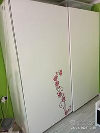 Armadio Ikea modello Pax 