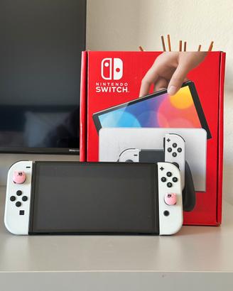 Nintendo Switch OLED - Colore Bianco - Come Nuova