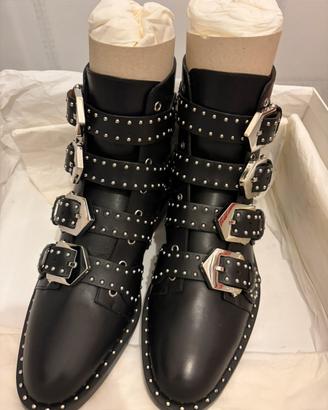 Tronchetto givenchy