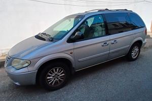 Crysler Voyager 2800 diesel 7 posti