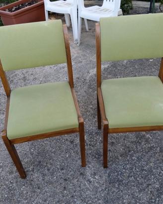 Coppia di sedie in legno e tessuto verde