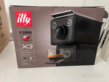 Macchina caffè Illy X3 nera