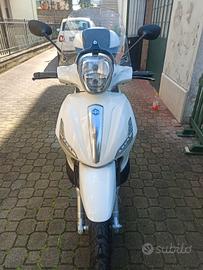 piaggio beverly 300 i. e