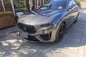 maserati gt 2000