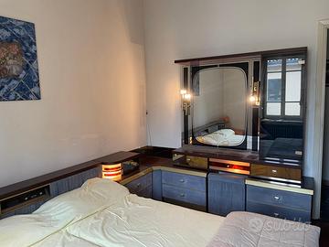 Camera da letto Vintage con armadio
