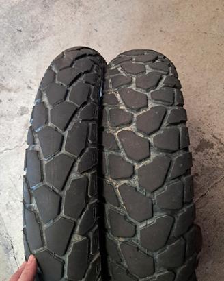 2 gomme per moto