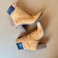 Scarponcini Timberland donna con tacco