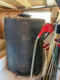 Cisterna gasolio con pompa elettrica
