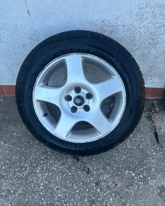 Cerchi originali Audi 16” 7Jx16 ET42 con gomme