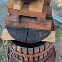 Torchio per uva/ mosto