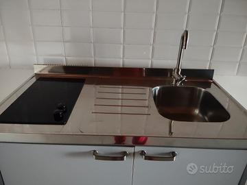 mobile con cucine lavello e frigopiu letto cont