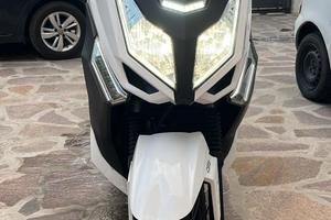 scooter elettrico  mjs E sport