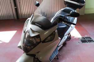 Honda sw 600