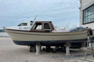 Barca da finire refitting